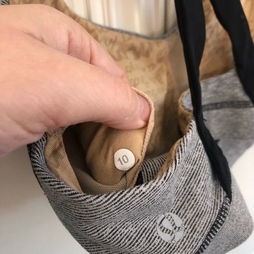 Lululemon Athletica women’s sports bra 🍋 - Picture 11 of 11
